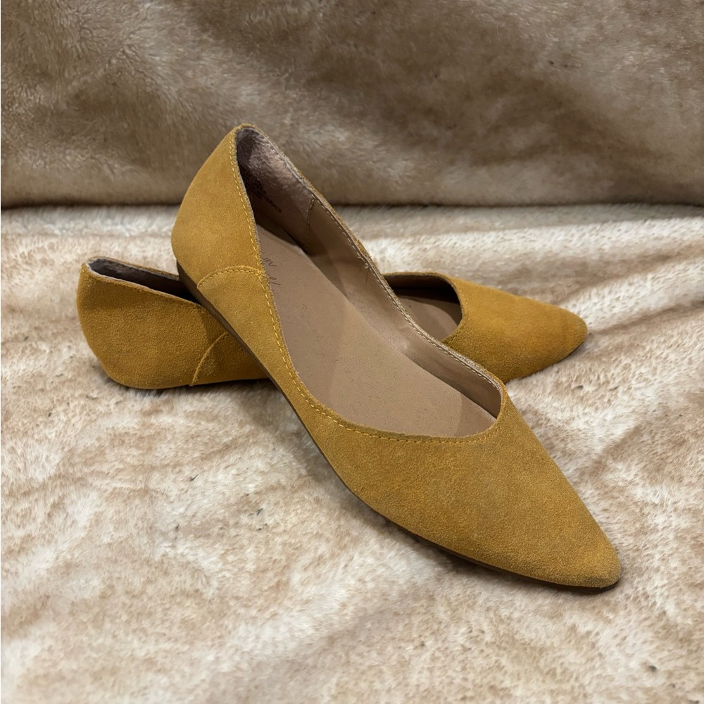 Crown Vintage Mustard Yellow Dalton Flats 7.5